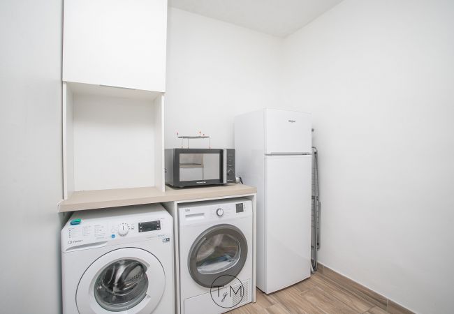 Appartement à Fort-de-France - AF-Carré d'AS - Le Trèfle - 2ème étage - 1 chambre Appartement à Fort-de-France - AF-Carré d'AS - Le Trèfle - 2ème étage - 1 chambre