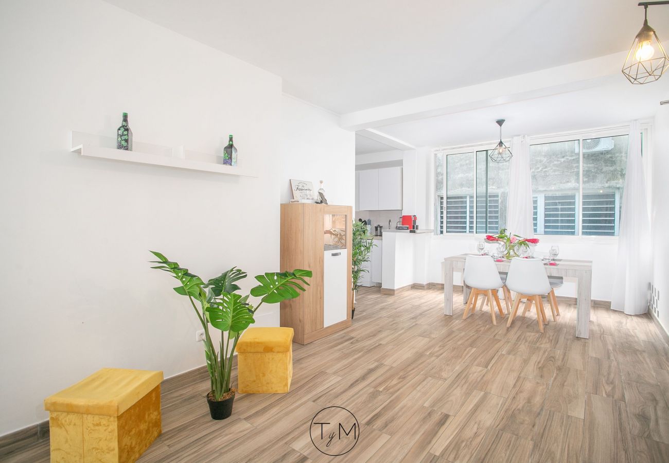 Appartement à Fort-de-France - AF-Carré d'AS - Le Trèfle - 2ème étage - 1 chambre Appartement à Fort-de-France - AF-Carré d'AS - Le Trèfle - 2ème étage - 1 chambre