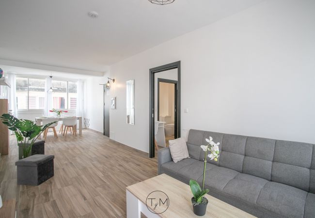 Appartement à Fort-de-France - AH-Carré d'AS - Le Carreau 3ème étage 1 chambre-Fo Appartement à Fort-de-France - AH-Carré d'AS - Le Carreau 3ème étage 1 chambre-Fo