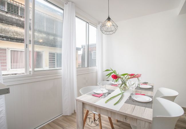 Appartement à Fort-de-France - AH-Carré d'AS - Le Carreau 3ème étage 1 chambre-Fo Appartement à Fort-de-France - AH-Carré d'AS - Le Carreau 3ème étage 1 chambre-Fo