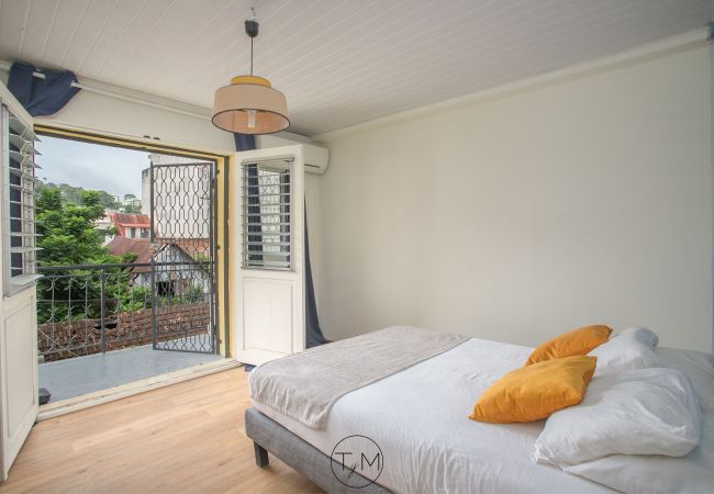 Appartement à Fort-de-France - AV-Paulette T3 115 Appartement à Fort-de-France - AV-Paulette T3 115